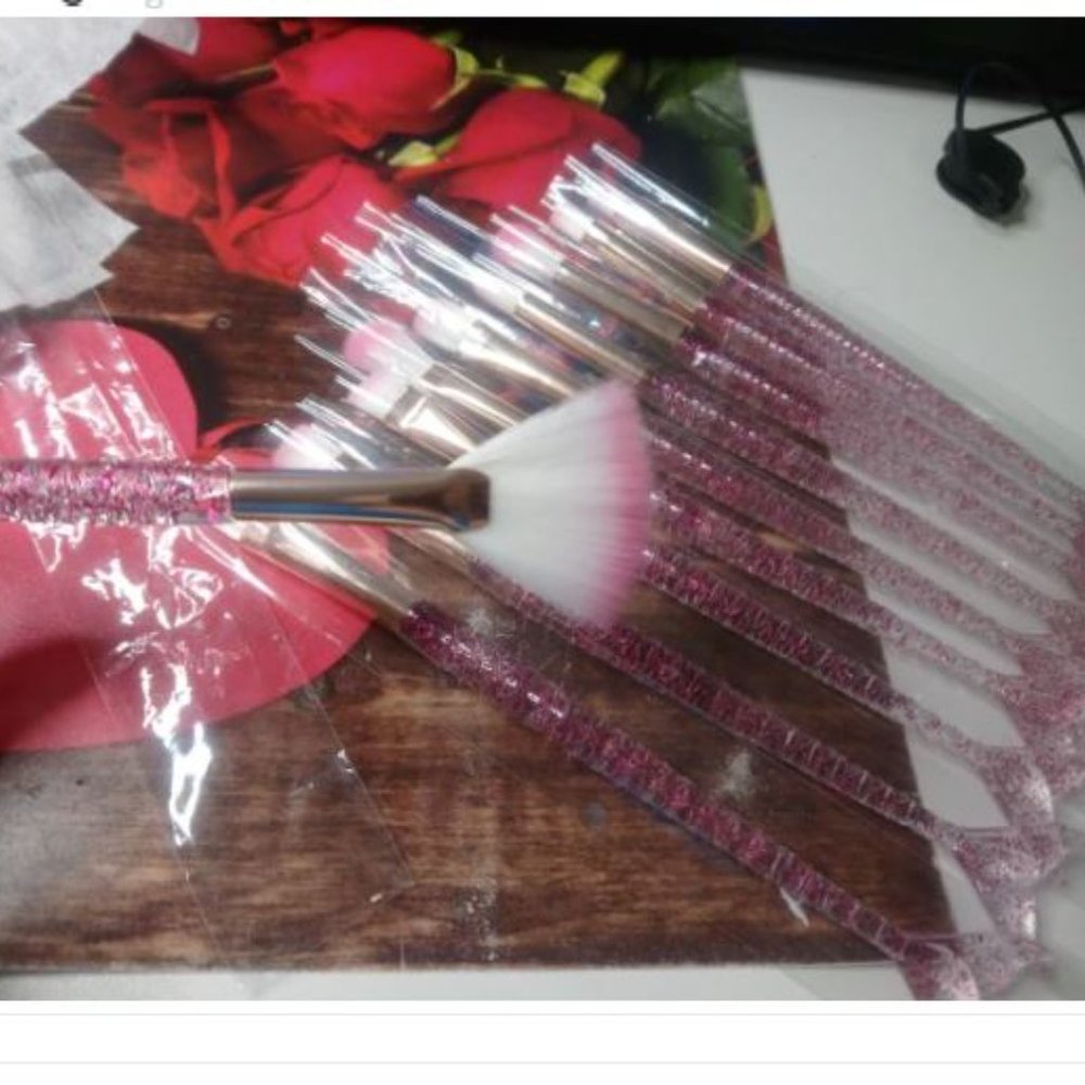 10 Piece Acrylic Mermaid Make Up Brush Set - Picture 9 of 9